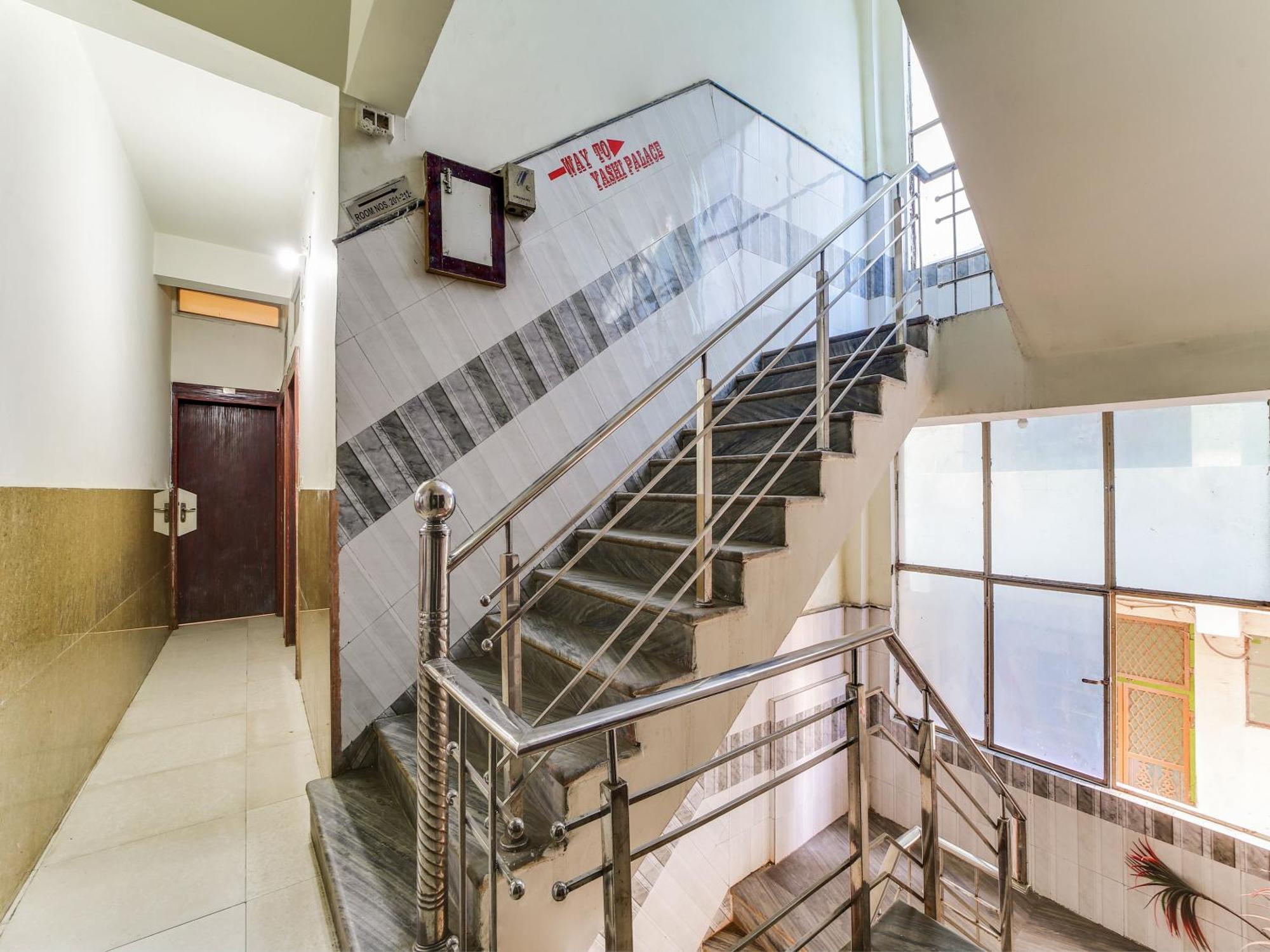 Hotel O Rama Krishna Бопал Екстериор снимка
